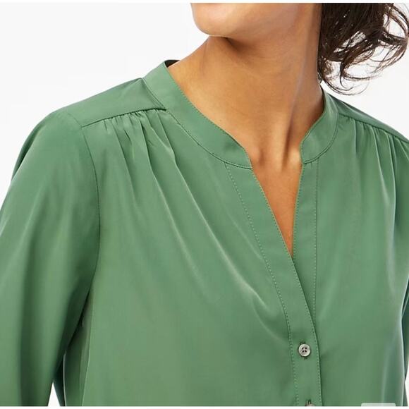J.Crew Factory Petite Popover Placket Blouse in Gatlin Green Petite Small PS NWT - Picture 2 of 9